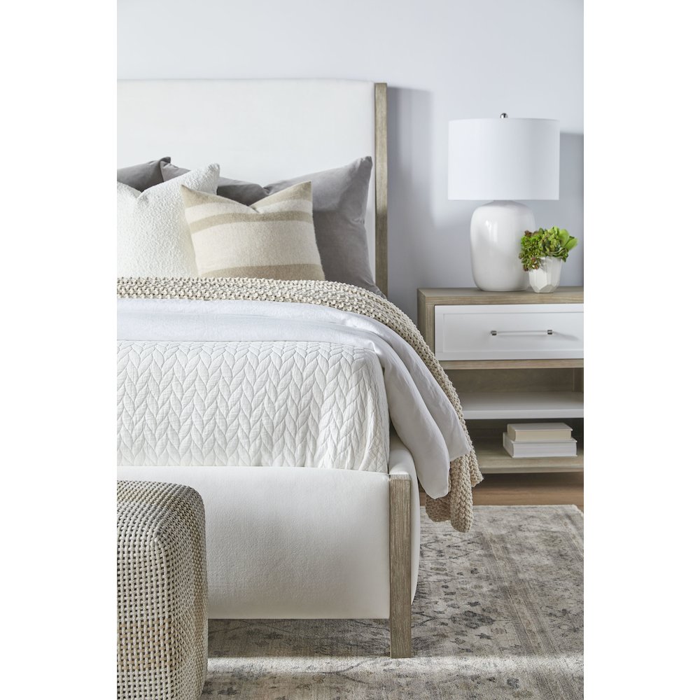 Traditions Transitional Emmett Standard King Bed. Picture 14