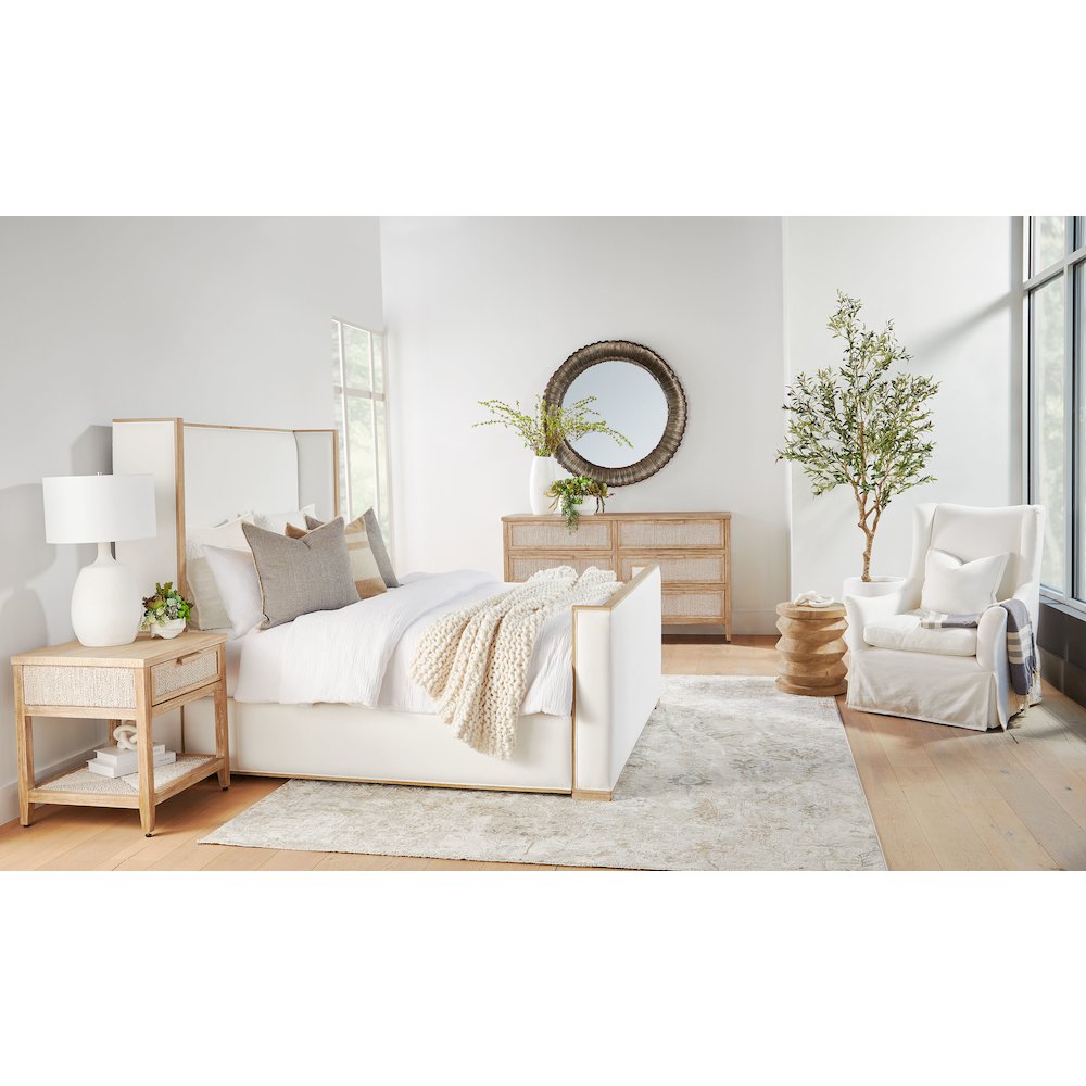 Stitch & Hand - Dining & Bedroom Transitional Tailor Shelter Cal King Bed. Picture 19