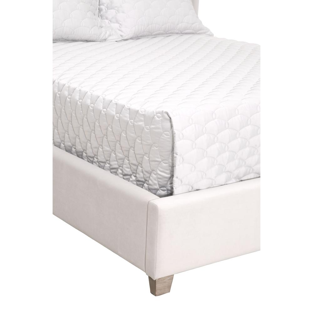 Chandler Standard King Bed. Picture 8