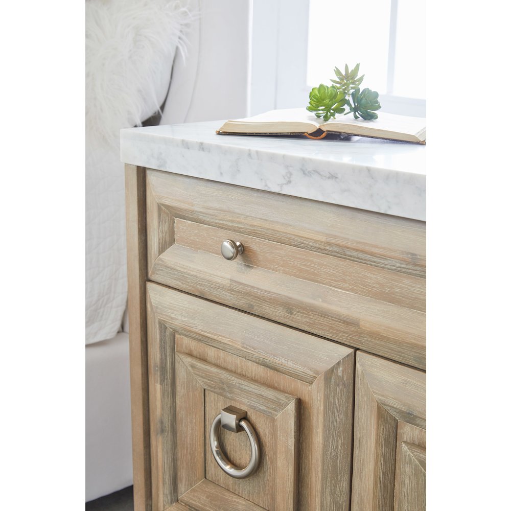 Traditions Transitional Azure Carrera Media Chest. Picture 10