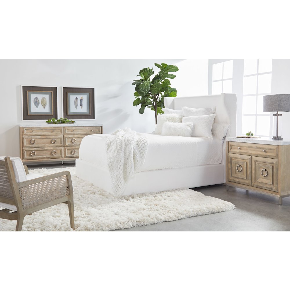 Traditions Transitional Azure Carrera Media Chest. Picture 14