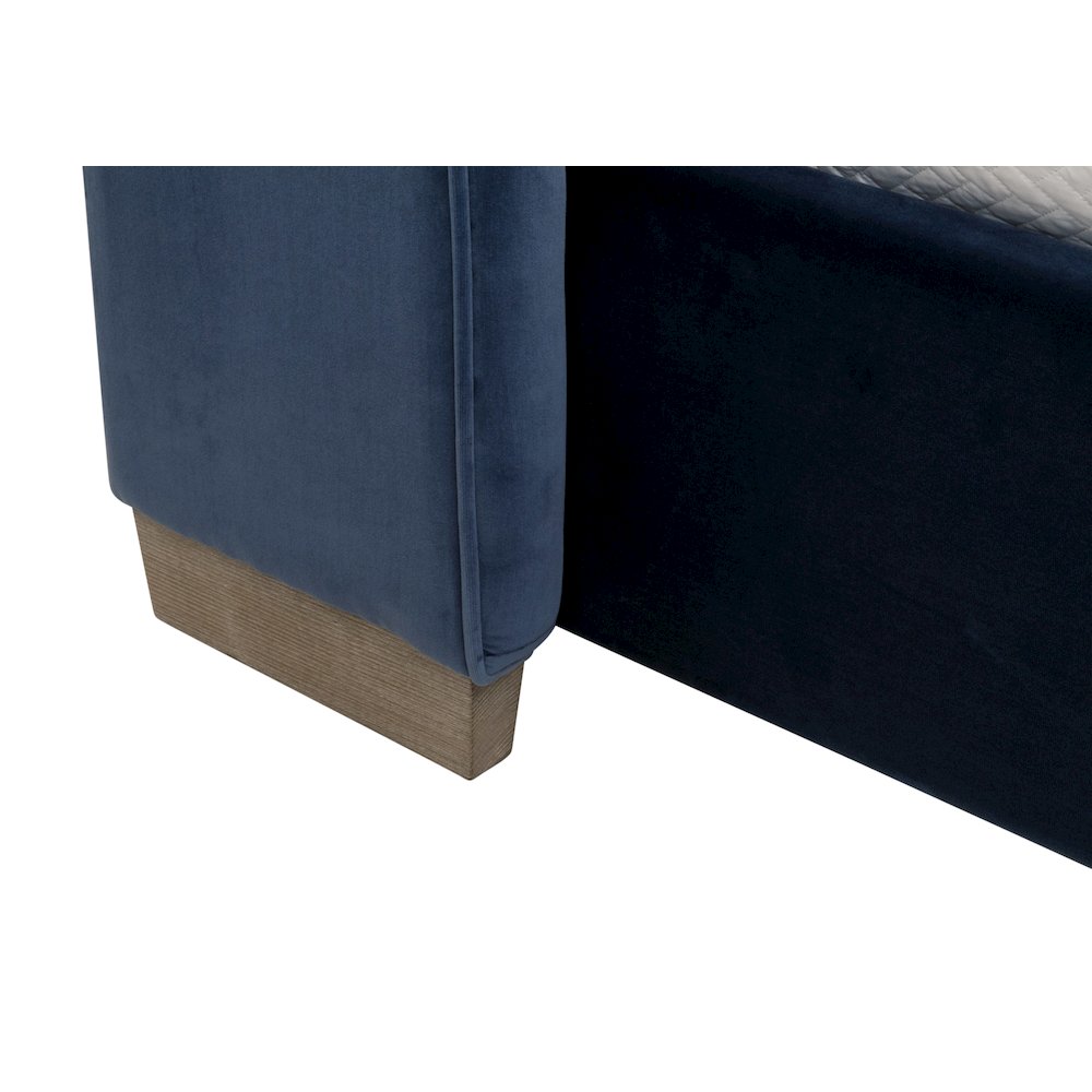 Stitch & Hand - Dining & Bedroom Transitional Chandler Queen Bed. Picture 9