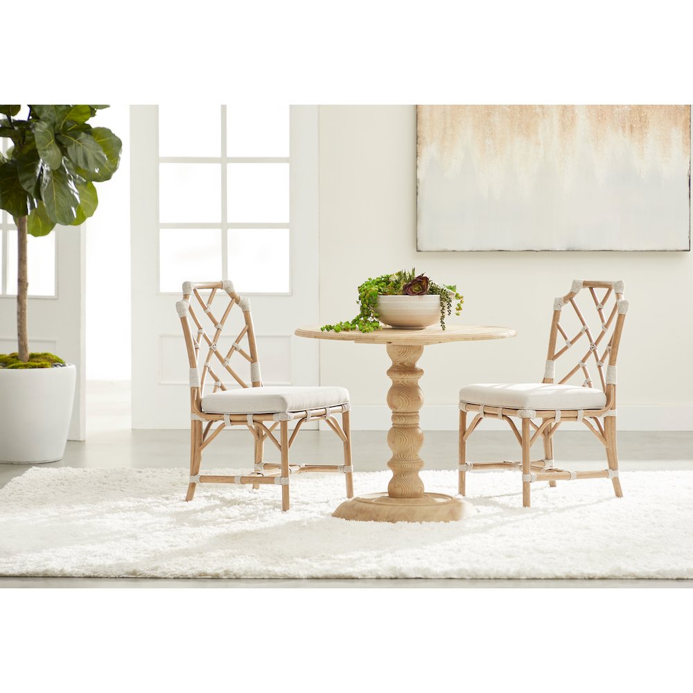Bella Antique Transitional Chelsea 36" Round Dining Table. Picture 13