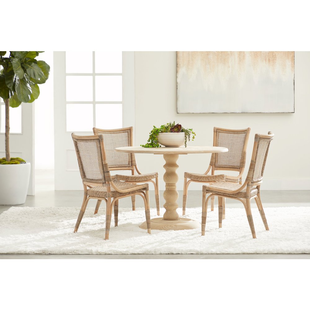 Bella Antique Transitional Chelsea 42" Round Dining Table. Picture 14