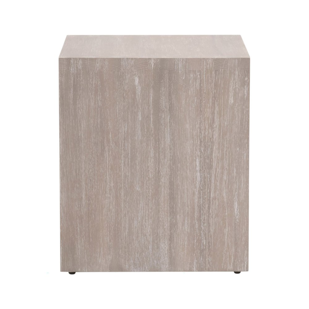Traditions Transitional Dovetail End Table. Picture 3