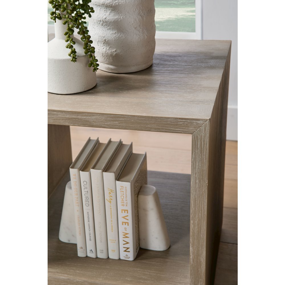 Traditions Transitional Dovetail End Table. Picture 6