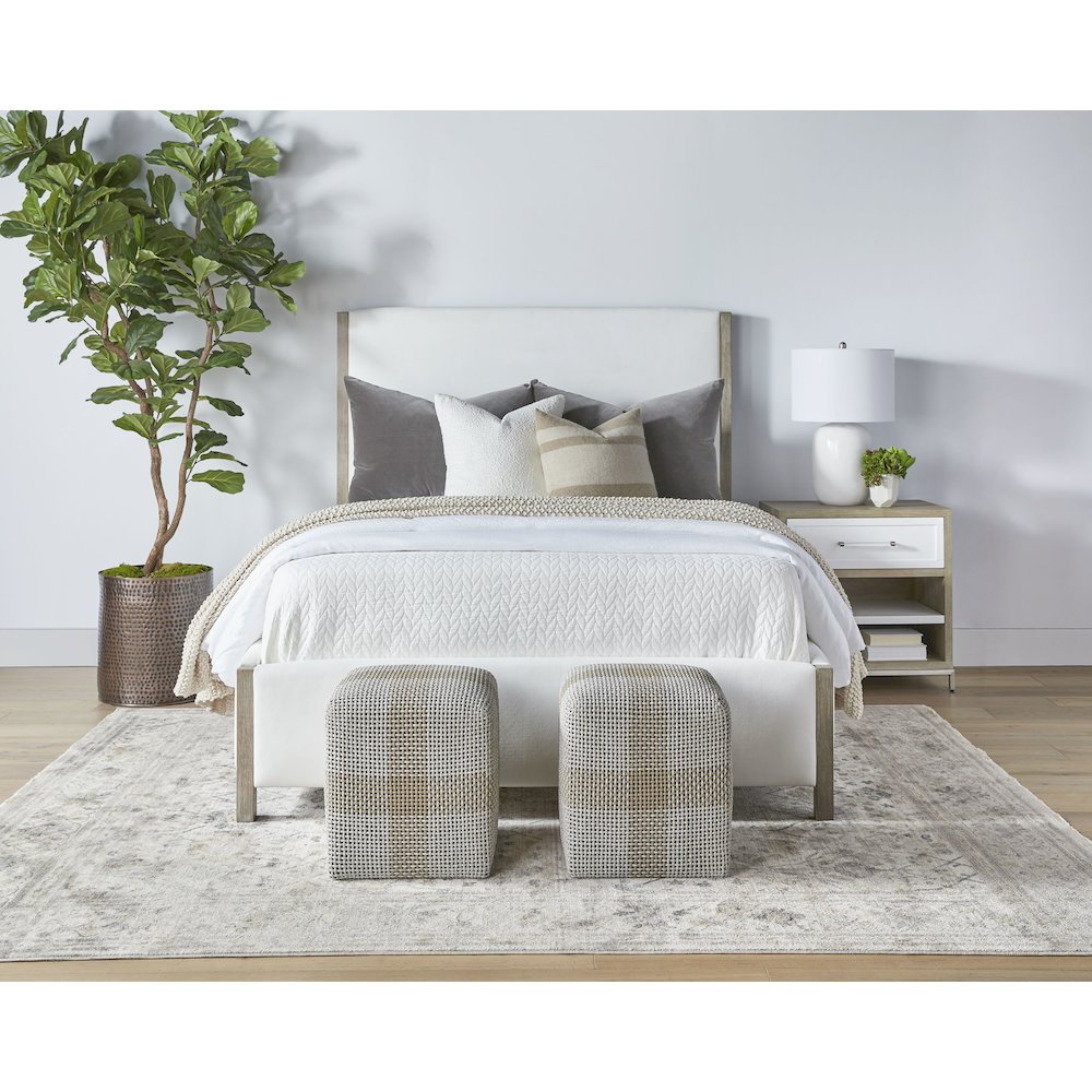 Traditions Transitional Emmett Queen Bed. Picture 19