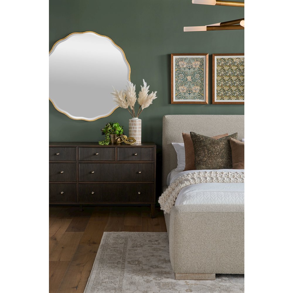 Bronze Bay Transitional Highland 8-Drawer Double Dresser. Picture 14