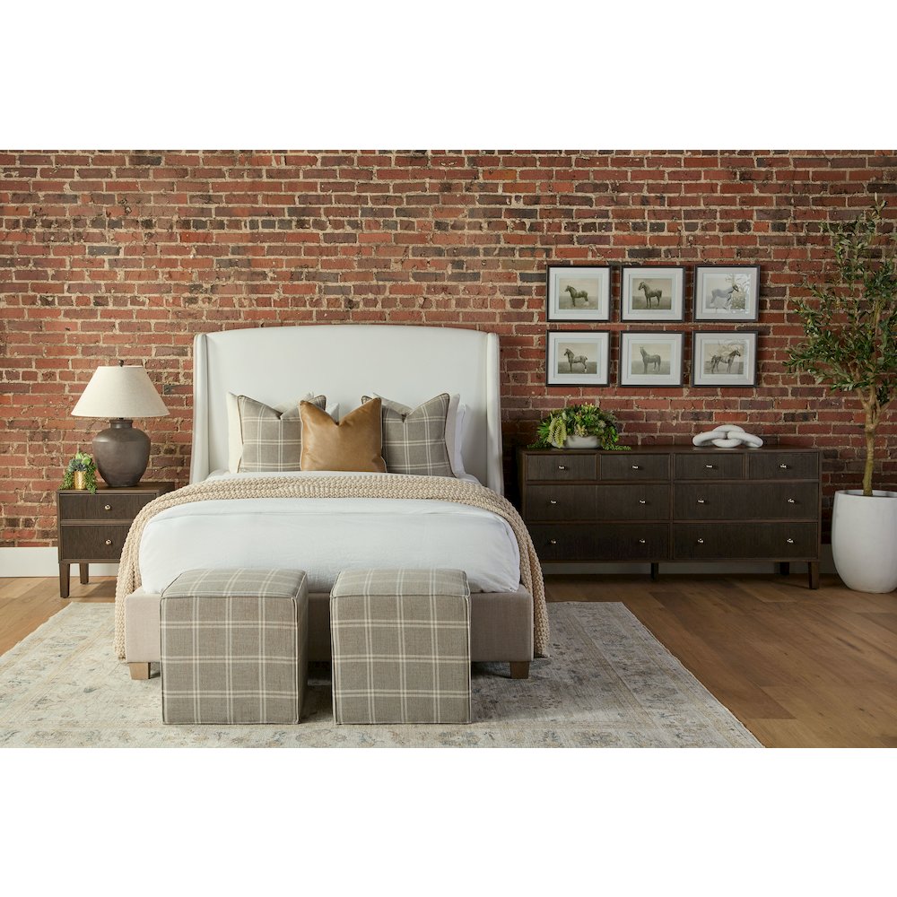 Bronze Bay Transitional Highland 8-Drawer Double Dresser. Picture 21
