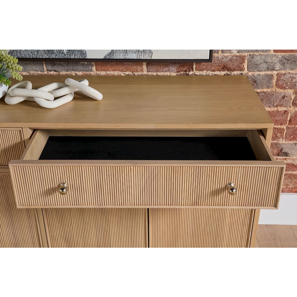 Bronze Bay Transitional Highland Media Sideboard. Picture 14