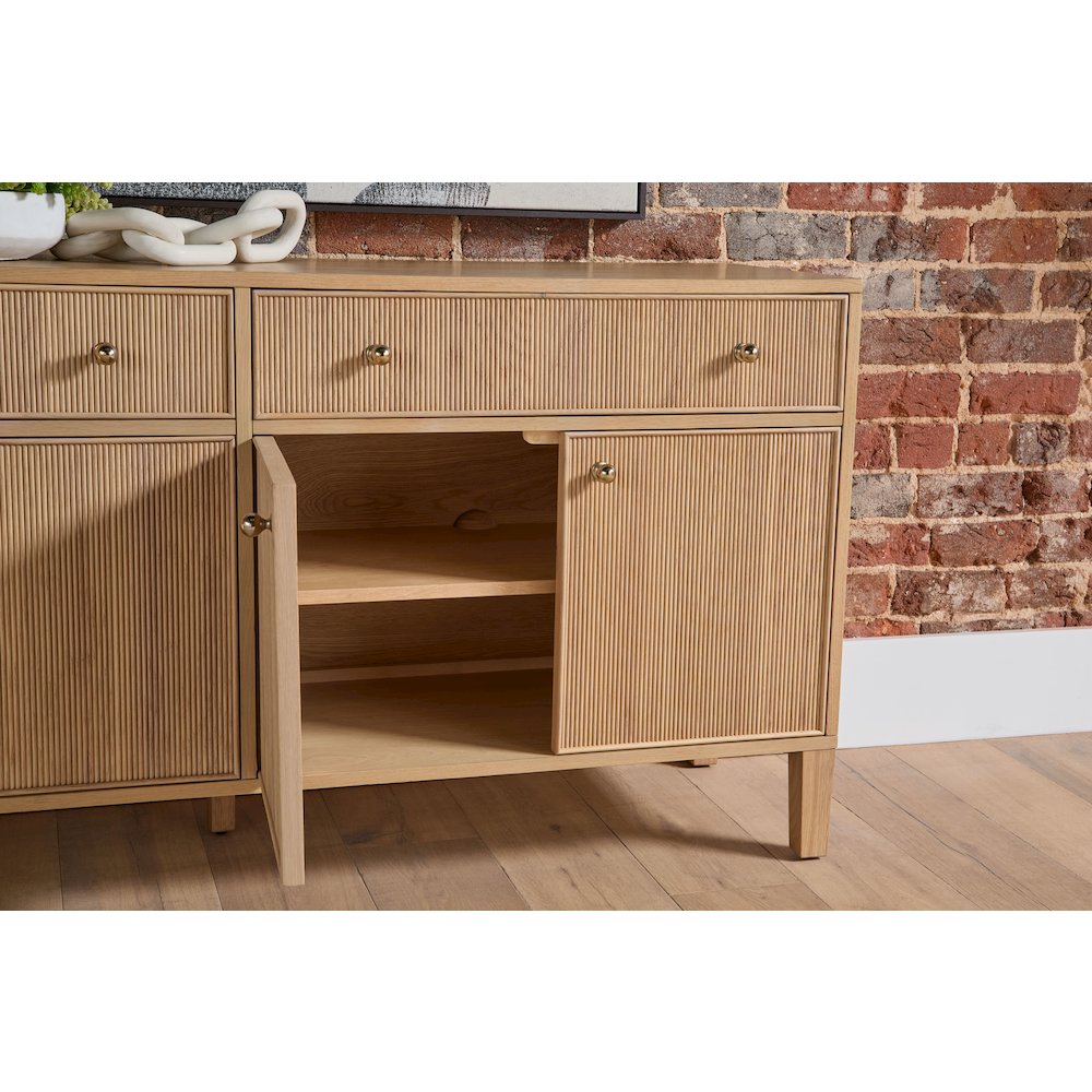 Bronze Bay Transitional Highland Media Sideboard. Picture 15