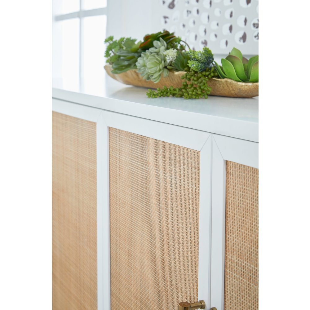 Traditions Transitional Holland Media Sideboard. Picture 8