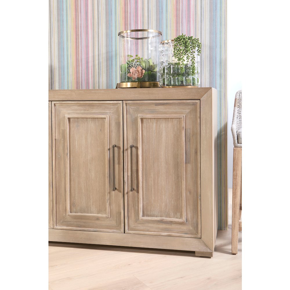 Traditions Transitional Hunter Media Sideboard. Picture 14