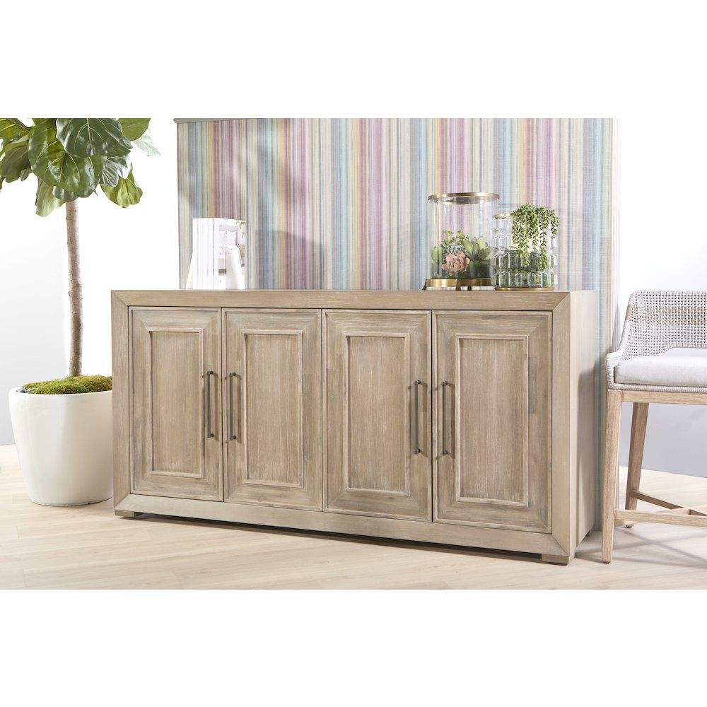 Traditions Transitional Hunter Media Sideboard. Picture 18
