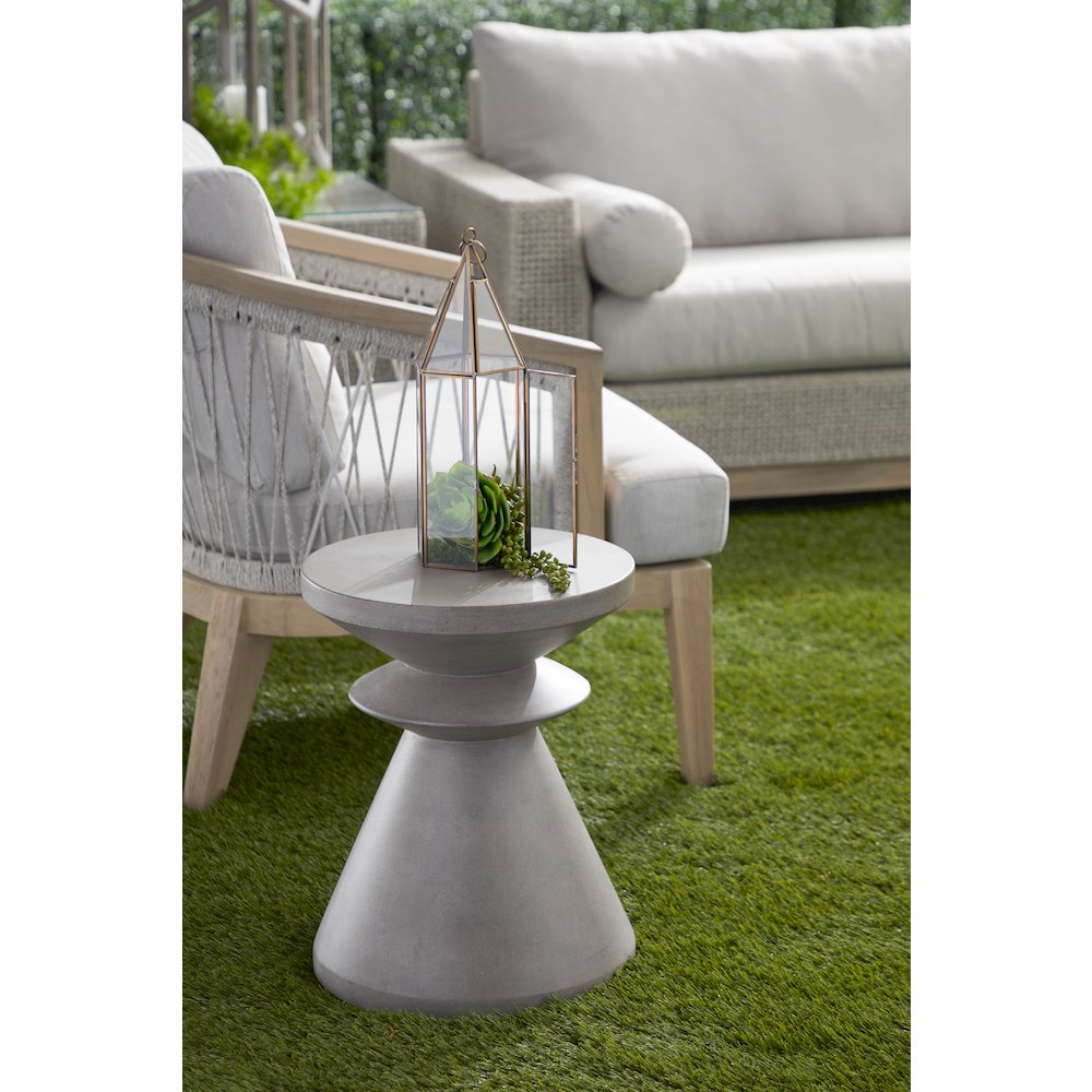 District Contemporary Pawn Accent Table. Picture 3