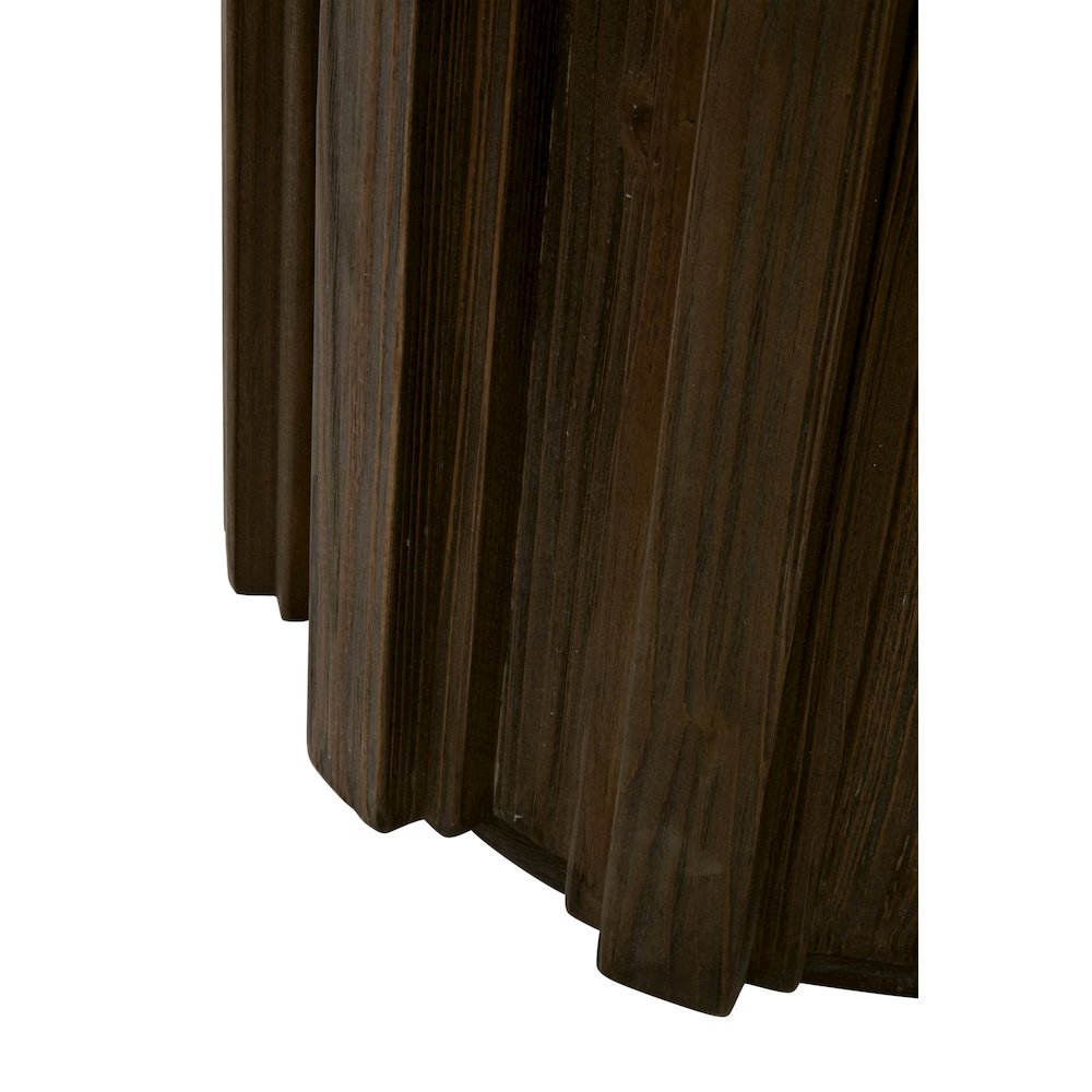 Bella Antique Transitional Roma Accent Table. Picture 5