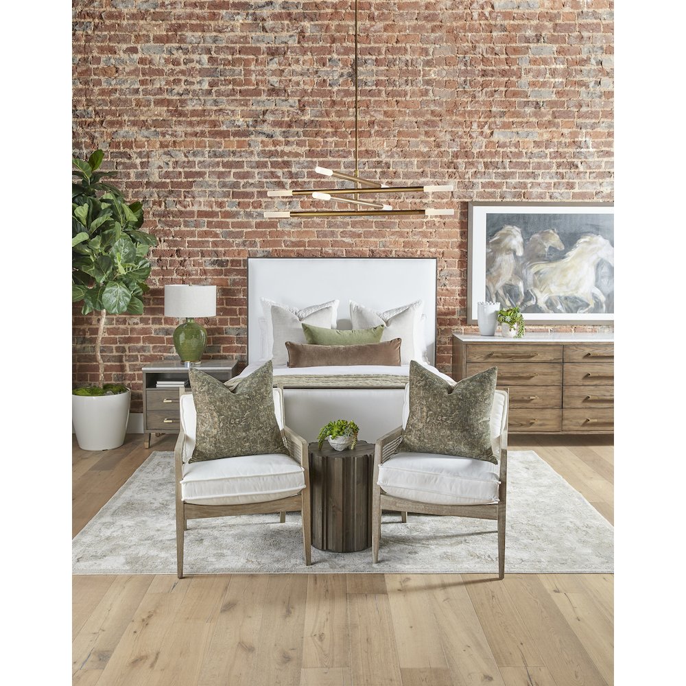 Bella Antique Transitional Roma Accent Table. Picture 15