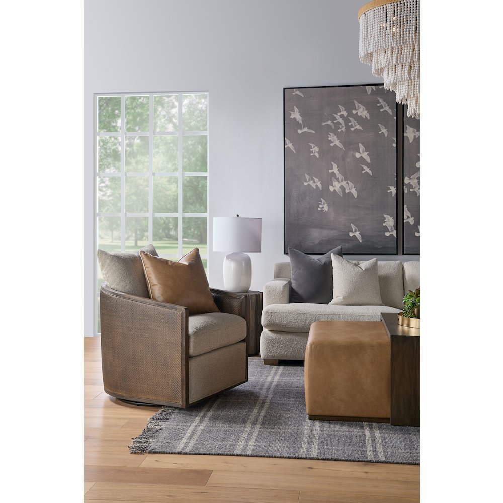 Bella Antique Transitional Roma Accent Table. Picture 16