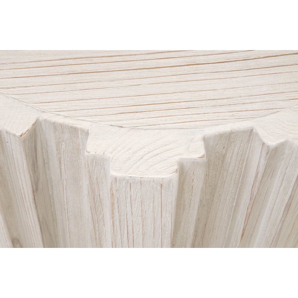 Bella Antique Transitional Roma Accent Table. Picture 6