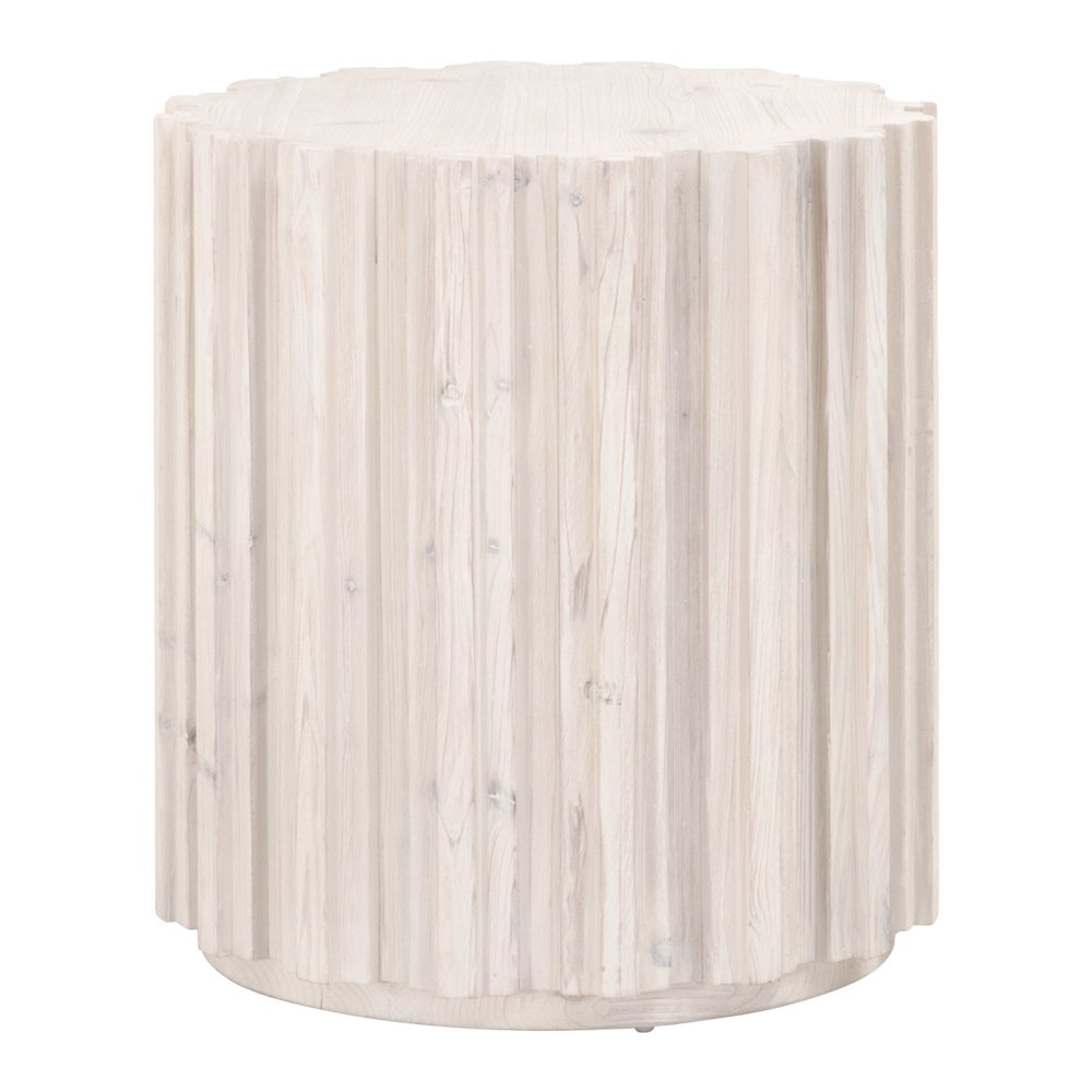 Bella Antique Transitional Roma End Table. Picture 1