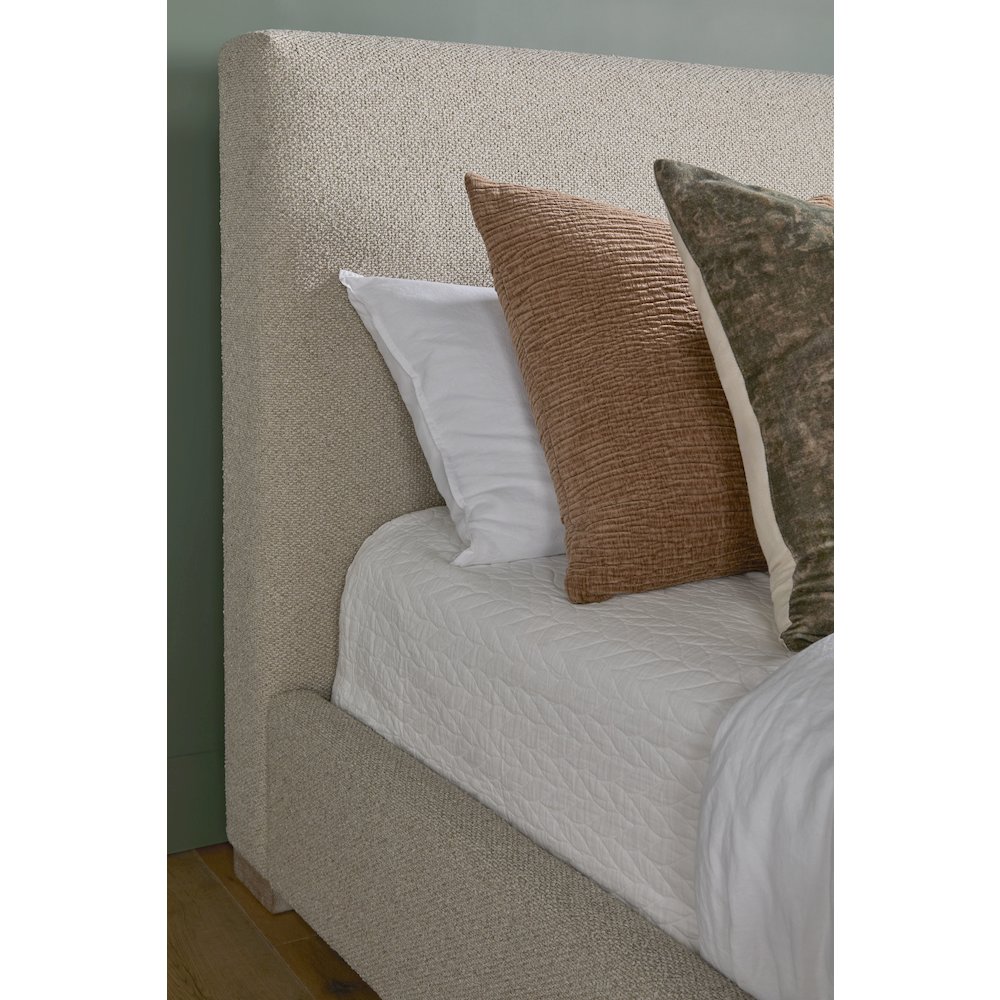 Stitch & Hand - Dining & Bedroom Transitional Warren Queen Bed. Picture 13