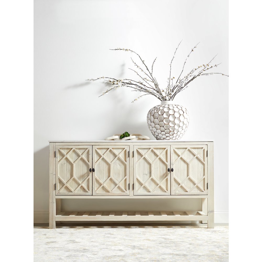 Bella Antique Transitional Willow Media Sideboard. Picture 13