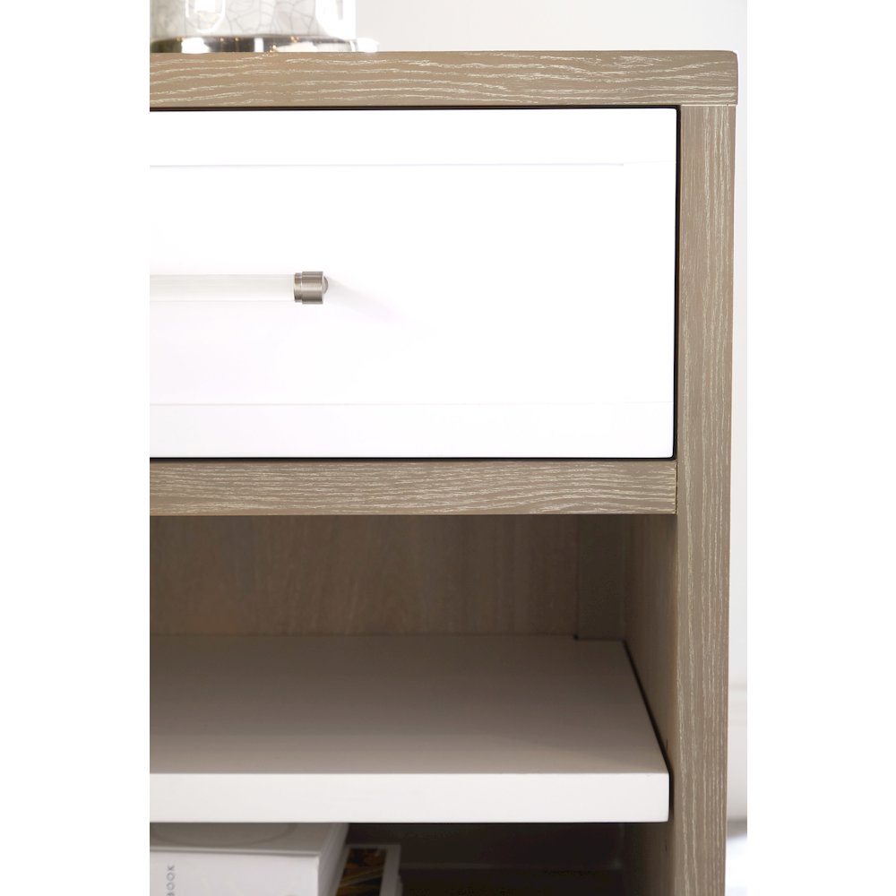 Traditions Transitional Wrenn 1-Drawer Nightstand. Picture 7