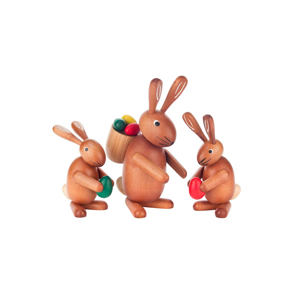 Easter Figures - Rabbit Family. Picture 1