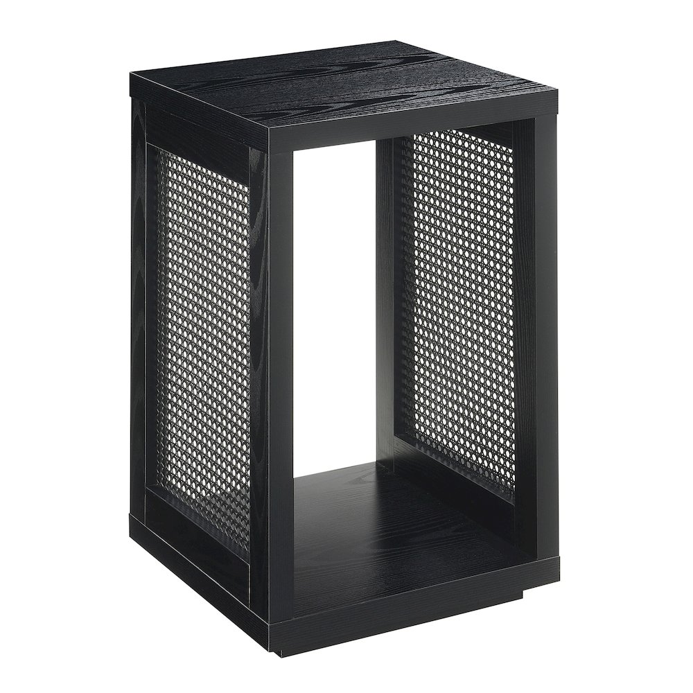 Northfield Admiral Weave End Table with Shelf. Picture 1