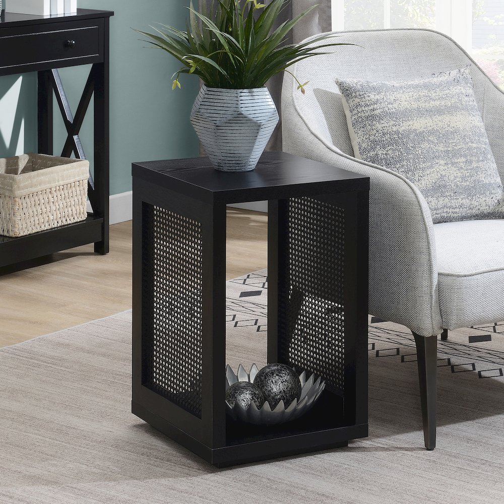 Northfield Admiral Weave End Table with Shelf. Picture 2