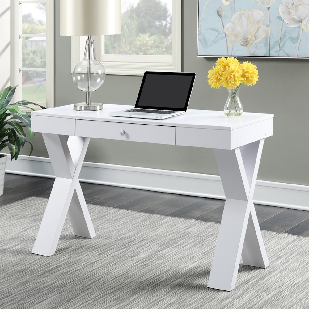 Newport Desk with Drawer. Picture 2