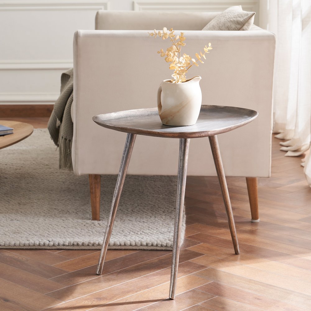 Bali Metal End Table. Picture 2