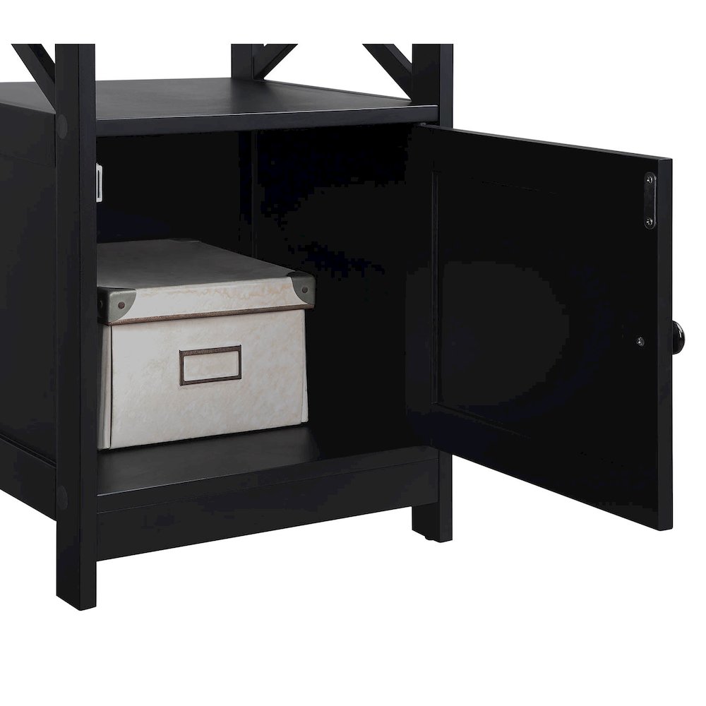 Oxford End Table with Cabinet. Picture 4