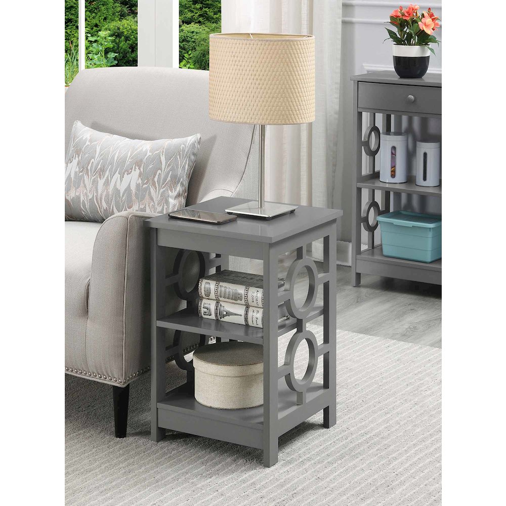 Ring End Table. Picture 2