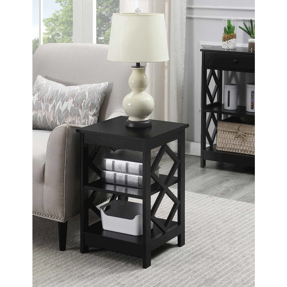 Diamond End Table. Picture 2