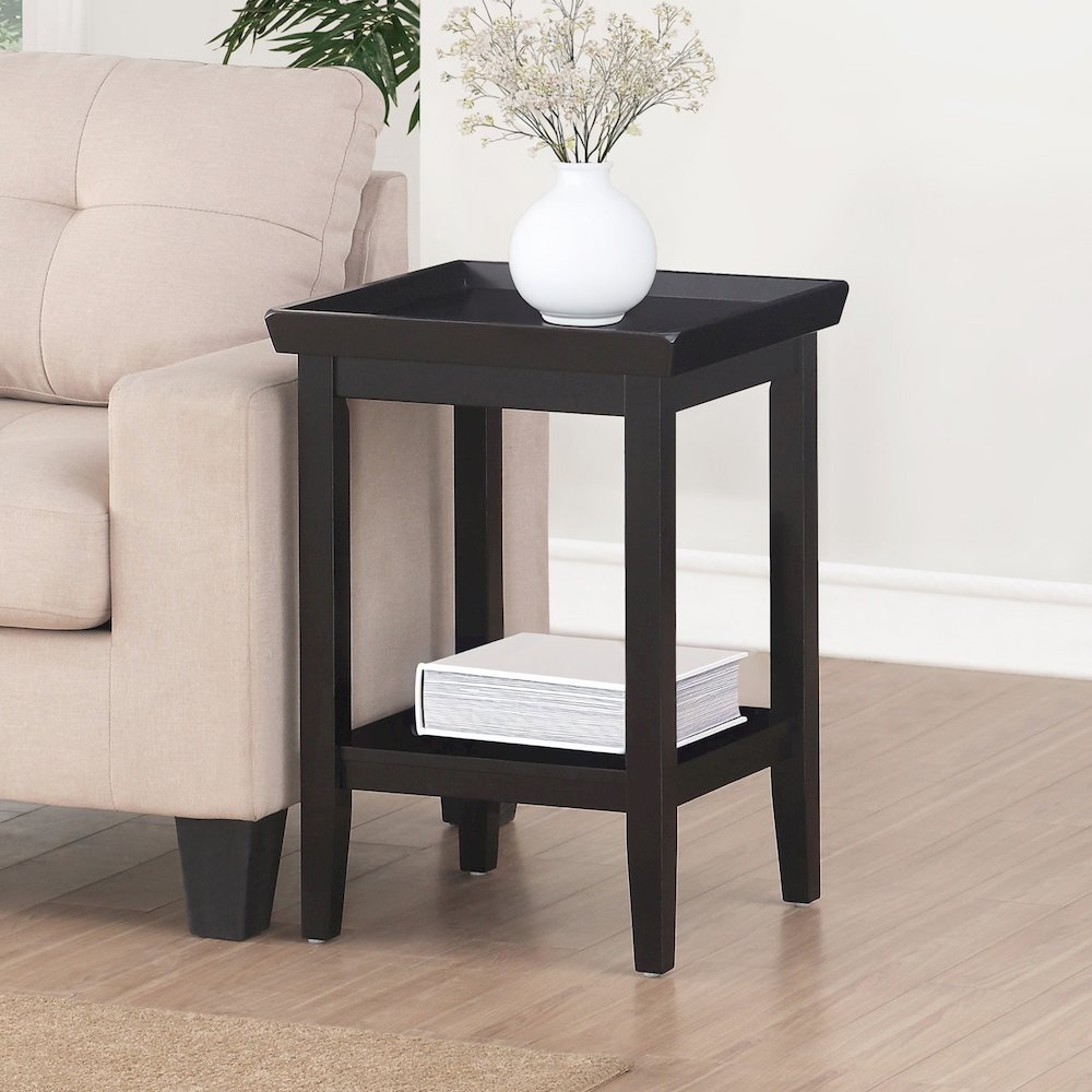 Ledgewood End Table with Shelf. Picture 2
