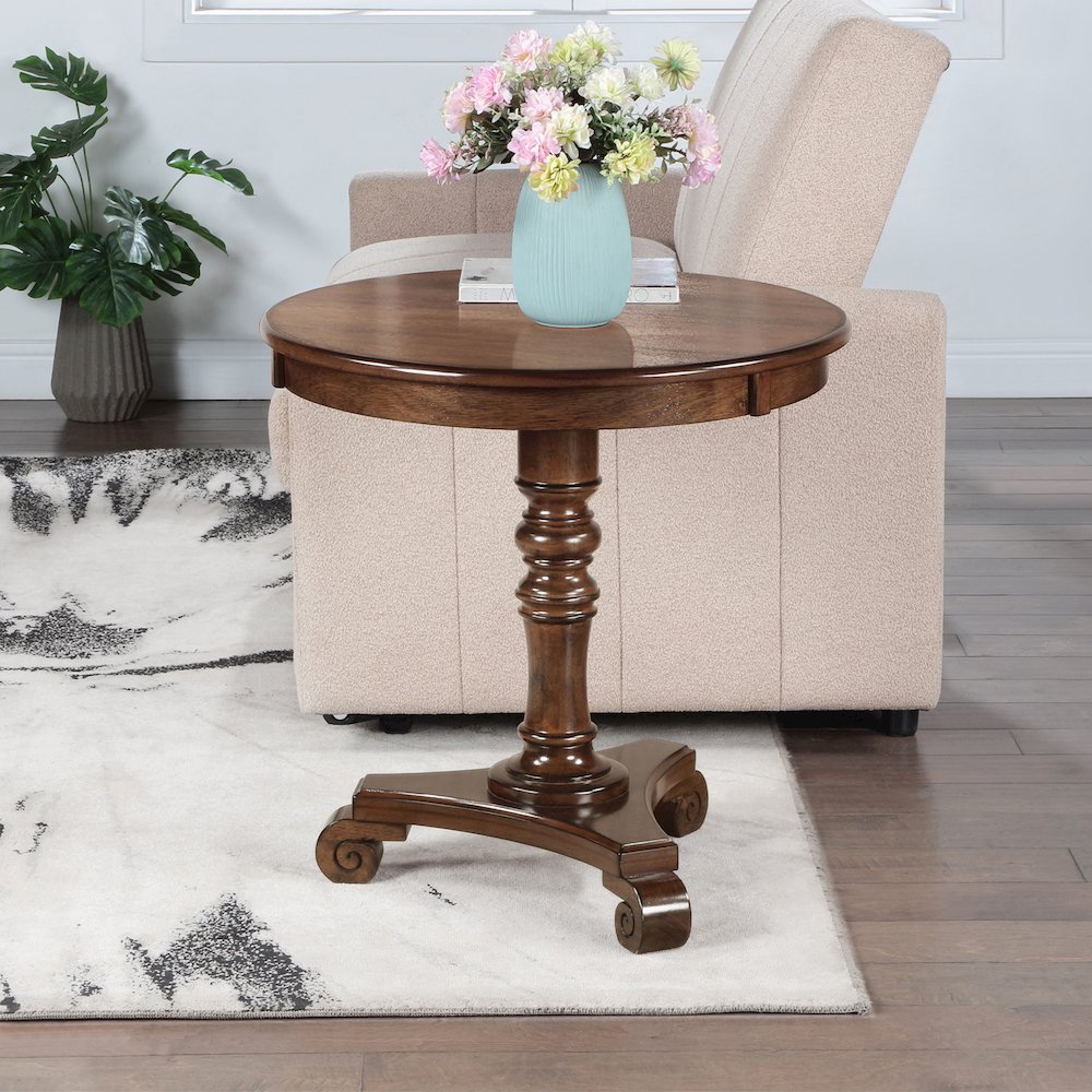 Classic Accents Talbot End Table. Picture 2