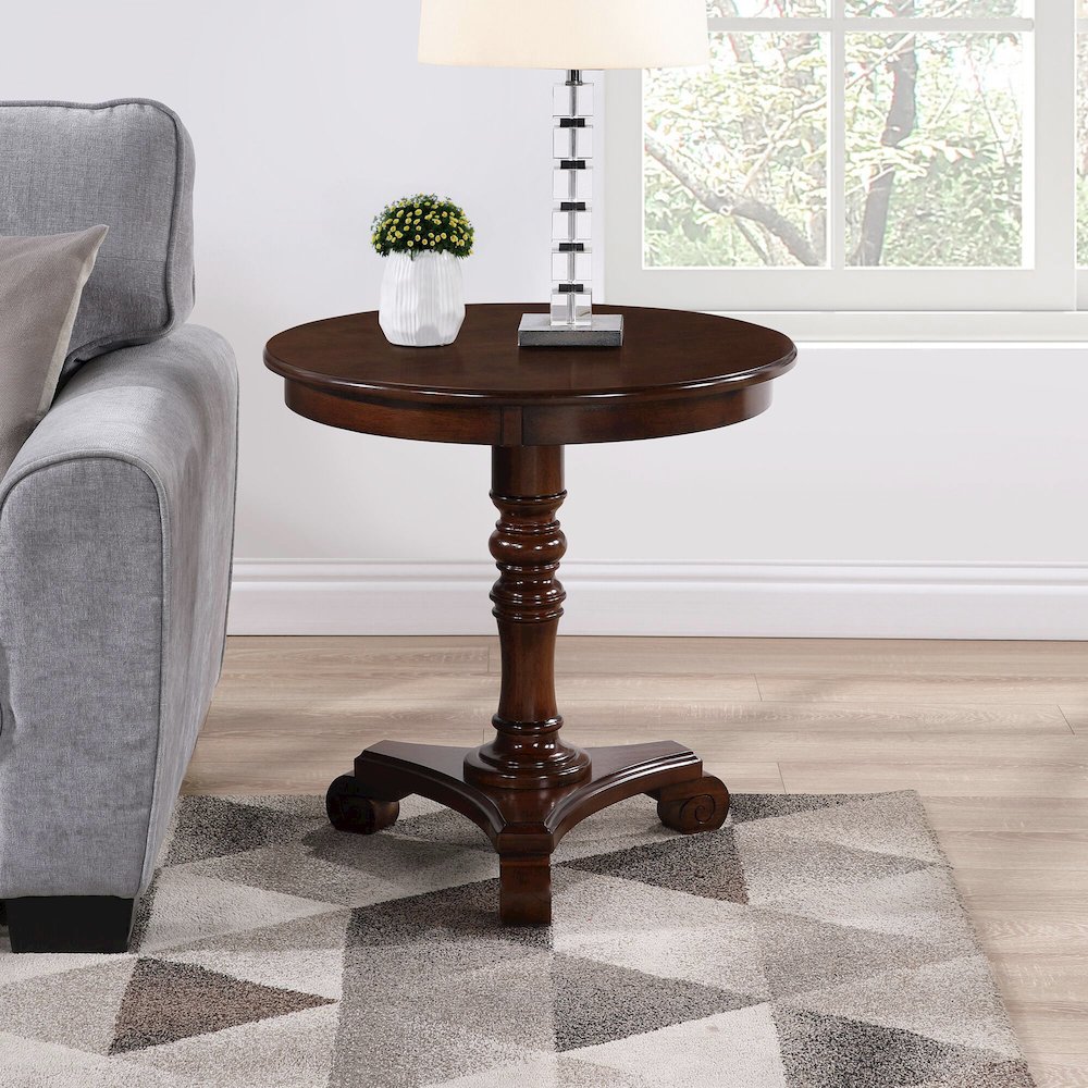 Classic Accents Talbot End Table. Picture 2
