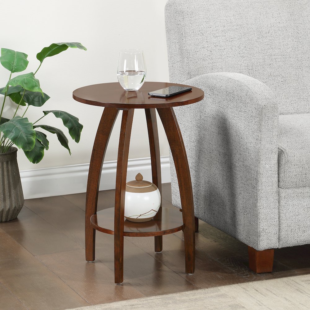 Aldrin End Table with Shelf. Picture 2