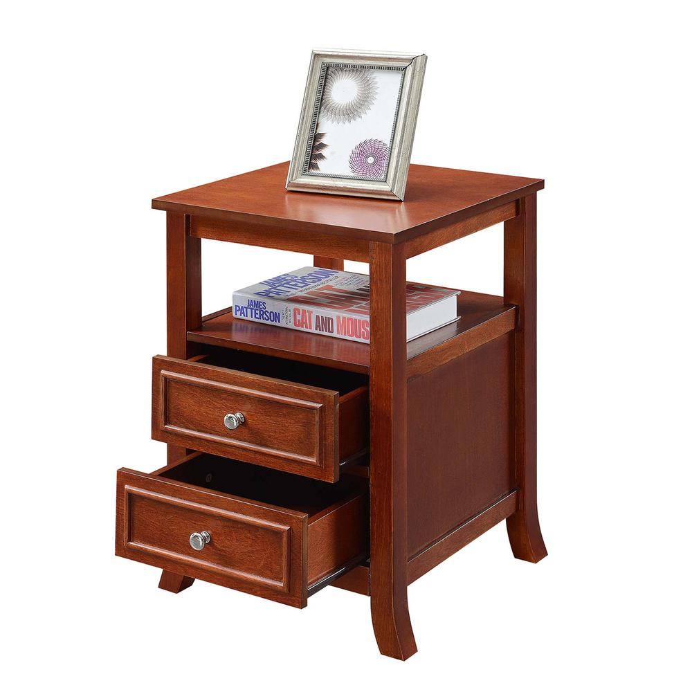 Melbourne End Table. Picture 2