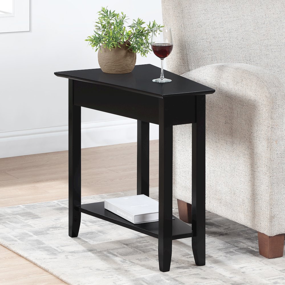 American Heritage Wedge End Table with Shelf. Picture 3