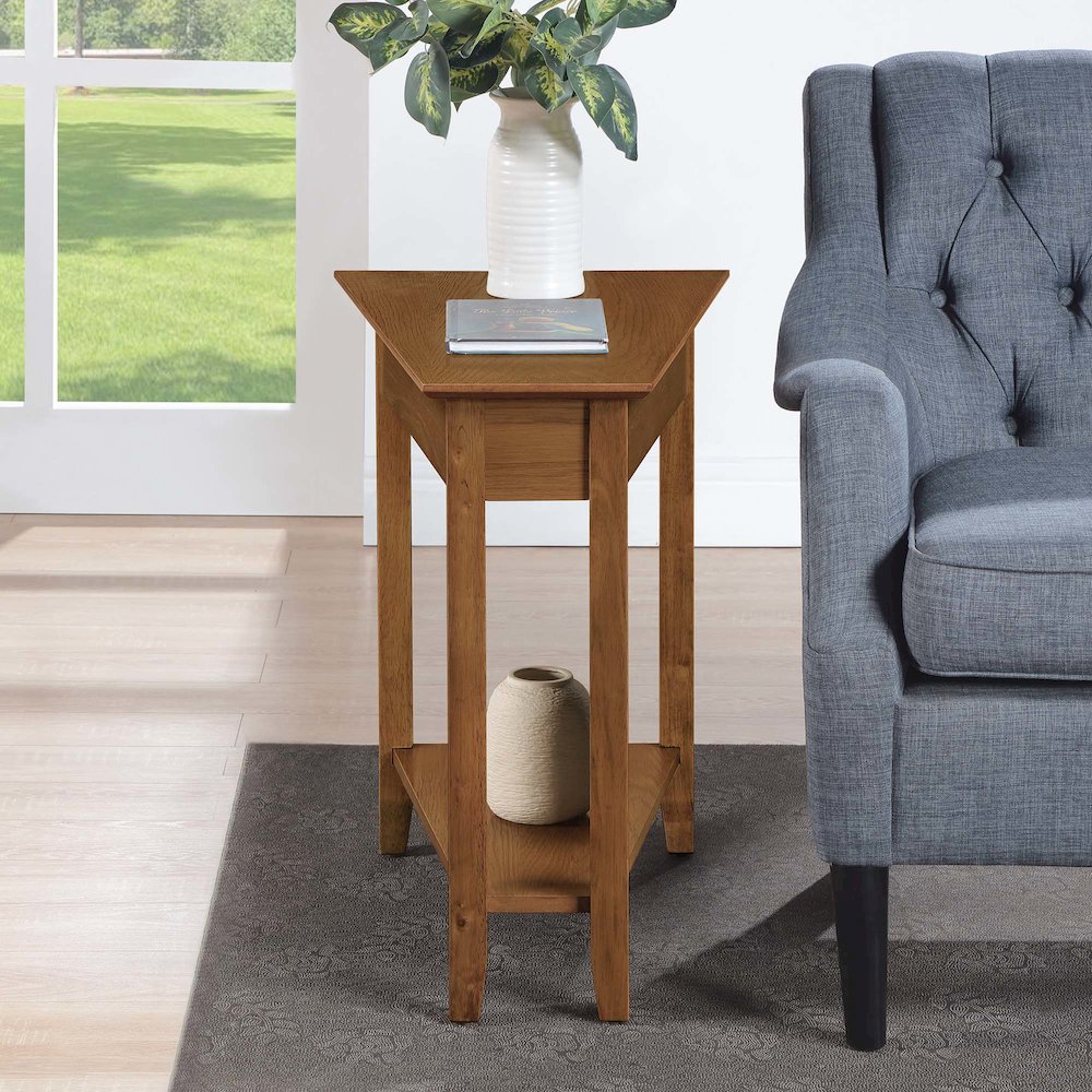 American Heritage Wedge End Table with Shelf. Picture 2