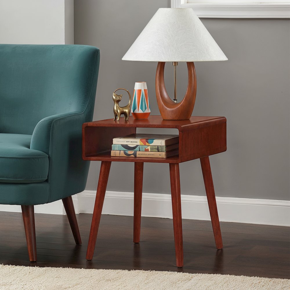Napa End Table with Shelf. Picture 2