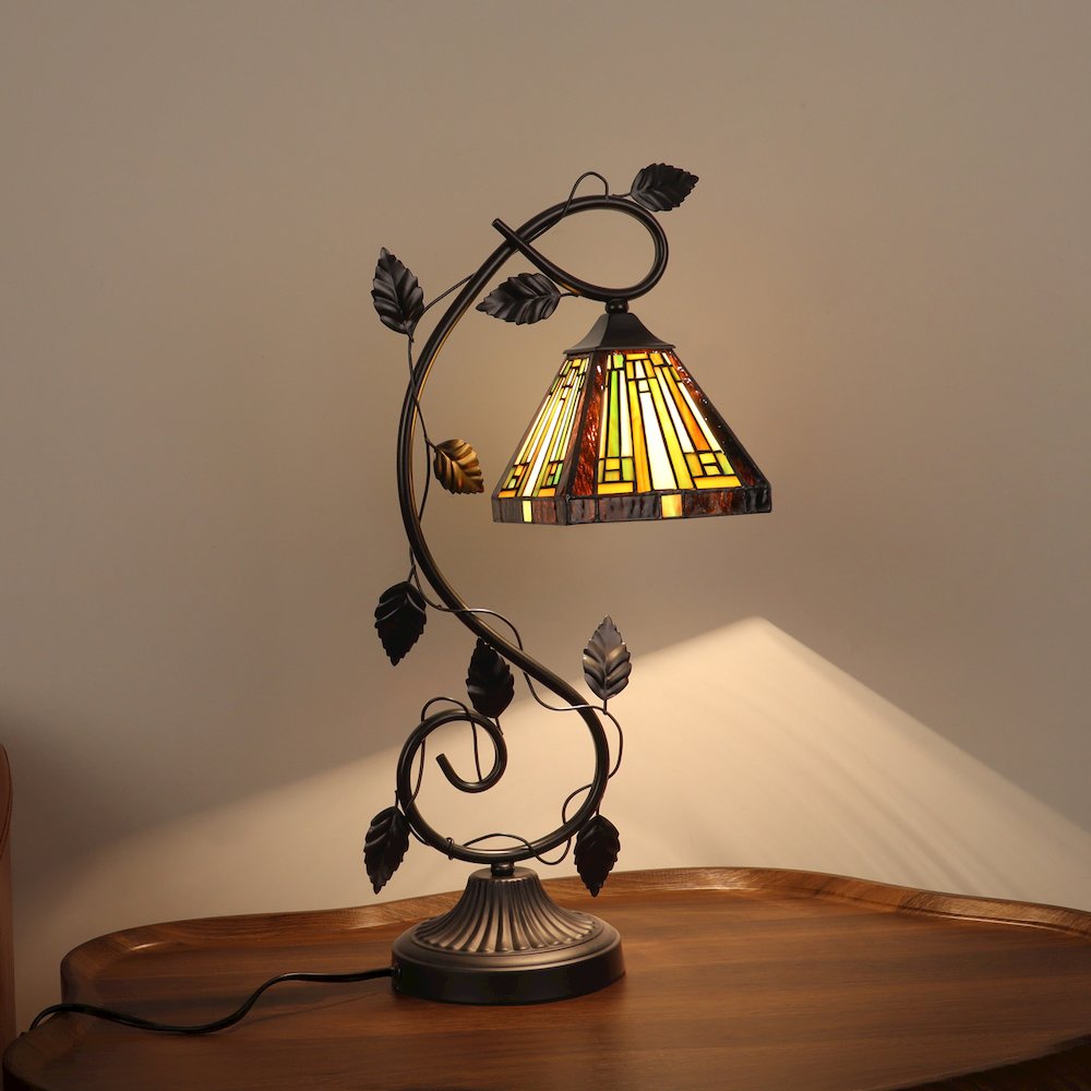 Innes Tiffany-Style 1-Light Mission Accent Table Lamp 6" Shade. Picture 6