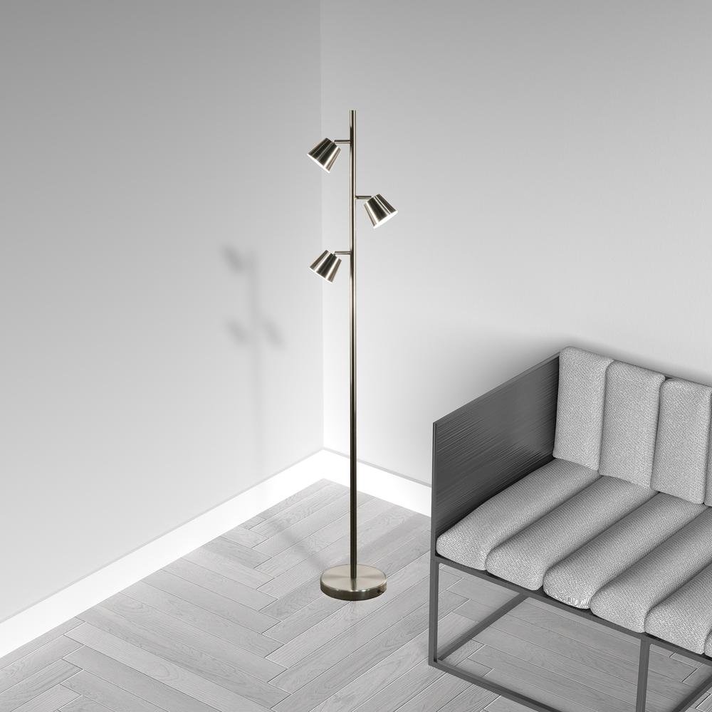 3LT Floor Lamp, SC. Picture 2