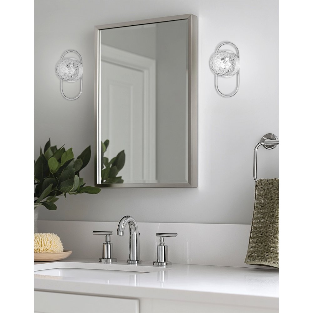 1 Light Polished Chrome Wall Sconce w/ Clear Hammered Glass. Picture 2