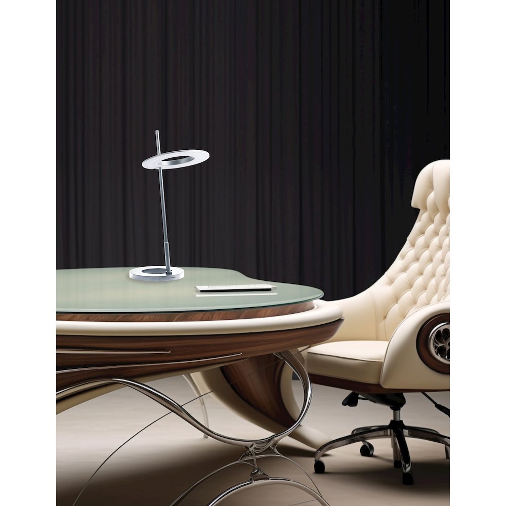 11W Table Lamp Silver. Picture 3