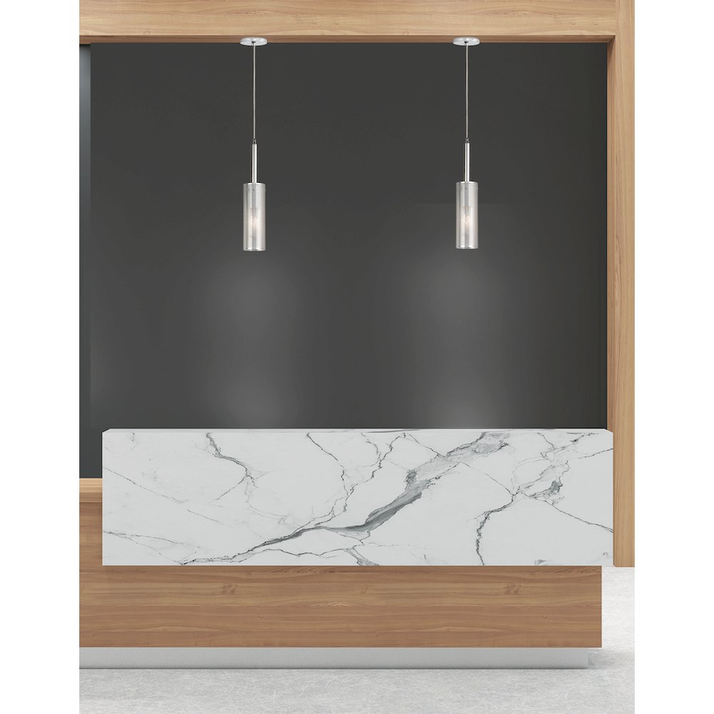 1 Light Pendant in Polished Chrome. Picture 3