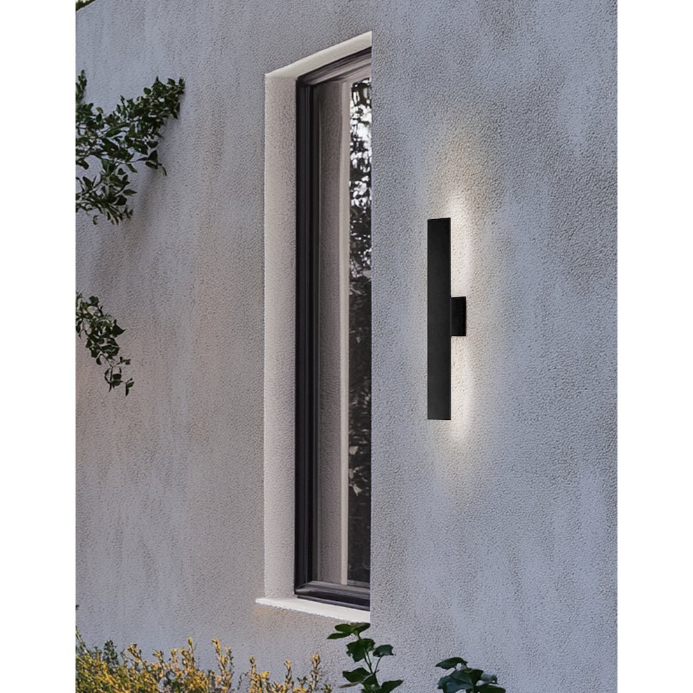 23W Wall Sconce in Matte Black. Picture 2
