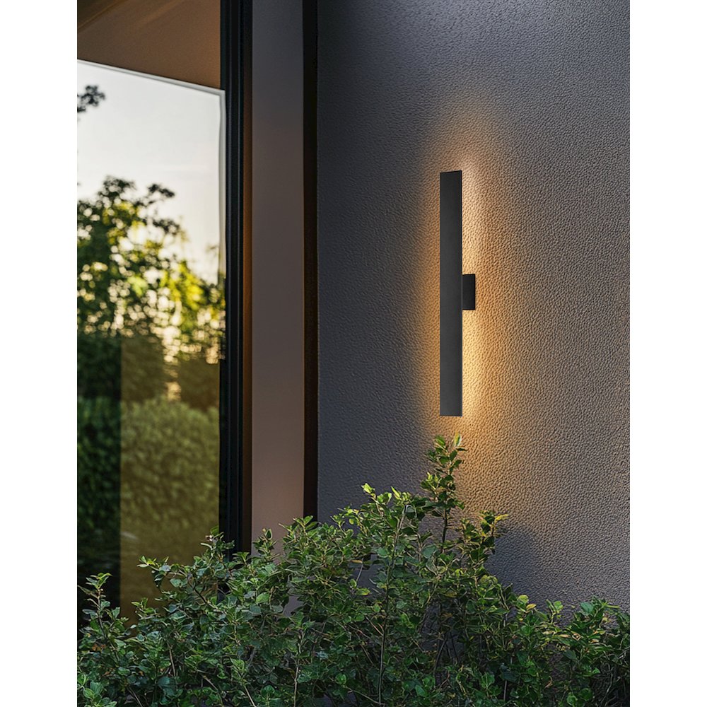 30W Wall Sconce in Matte Black. Picture 2